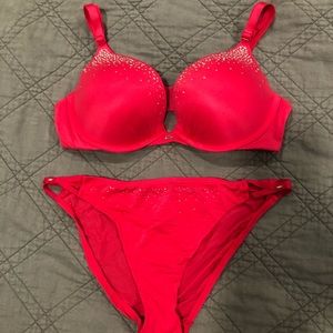 36C Victoria’s Secret Bra and Large Panty